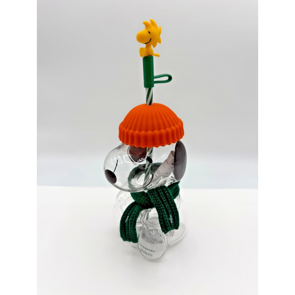 New glass Snoopy cup from Starbucks x Peanuts